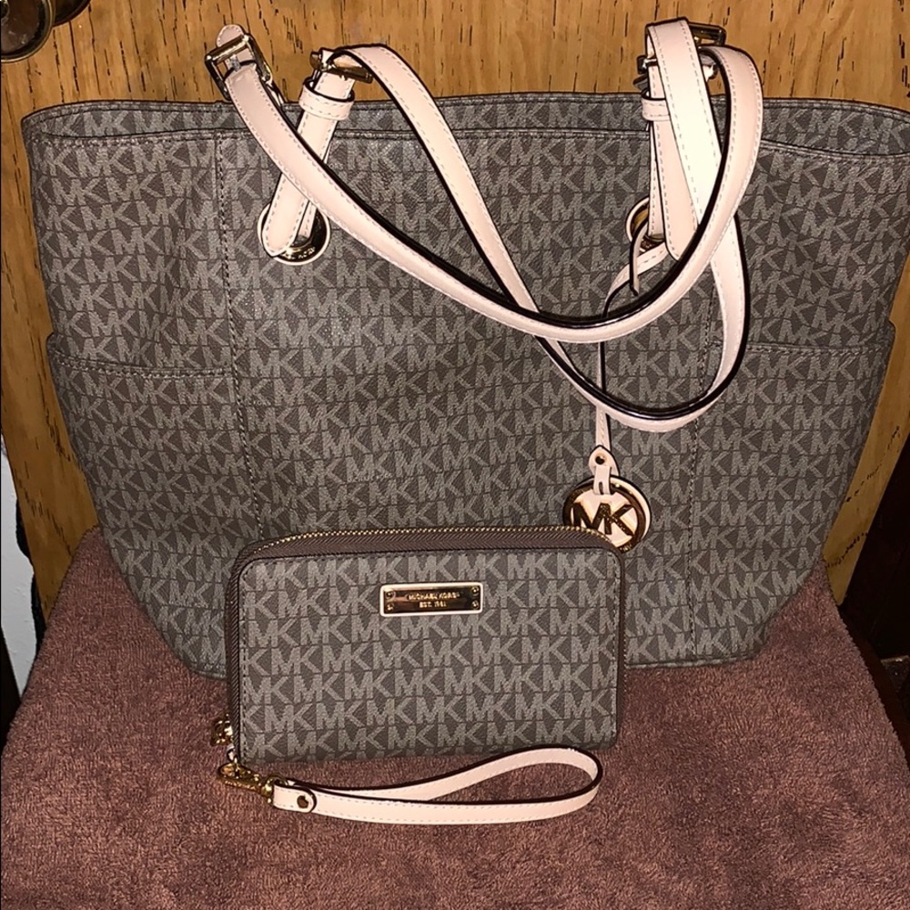 Michael Kors Tote